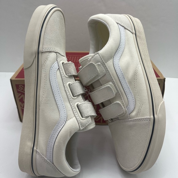 Vans Mn Cream Vans Old Skool Velcro 
Marshmallow/Turtledove
VN0A3D29R2S Sneakers - Picture 10 of 16